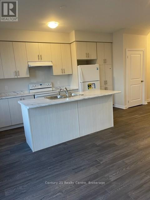 6 Mockingbird Lane, Hamilton, Ontario  L8E 0K7 - Photo 5 - X12644148