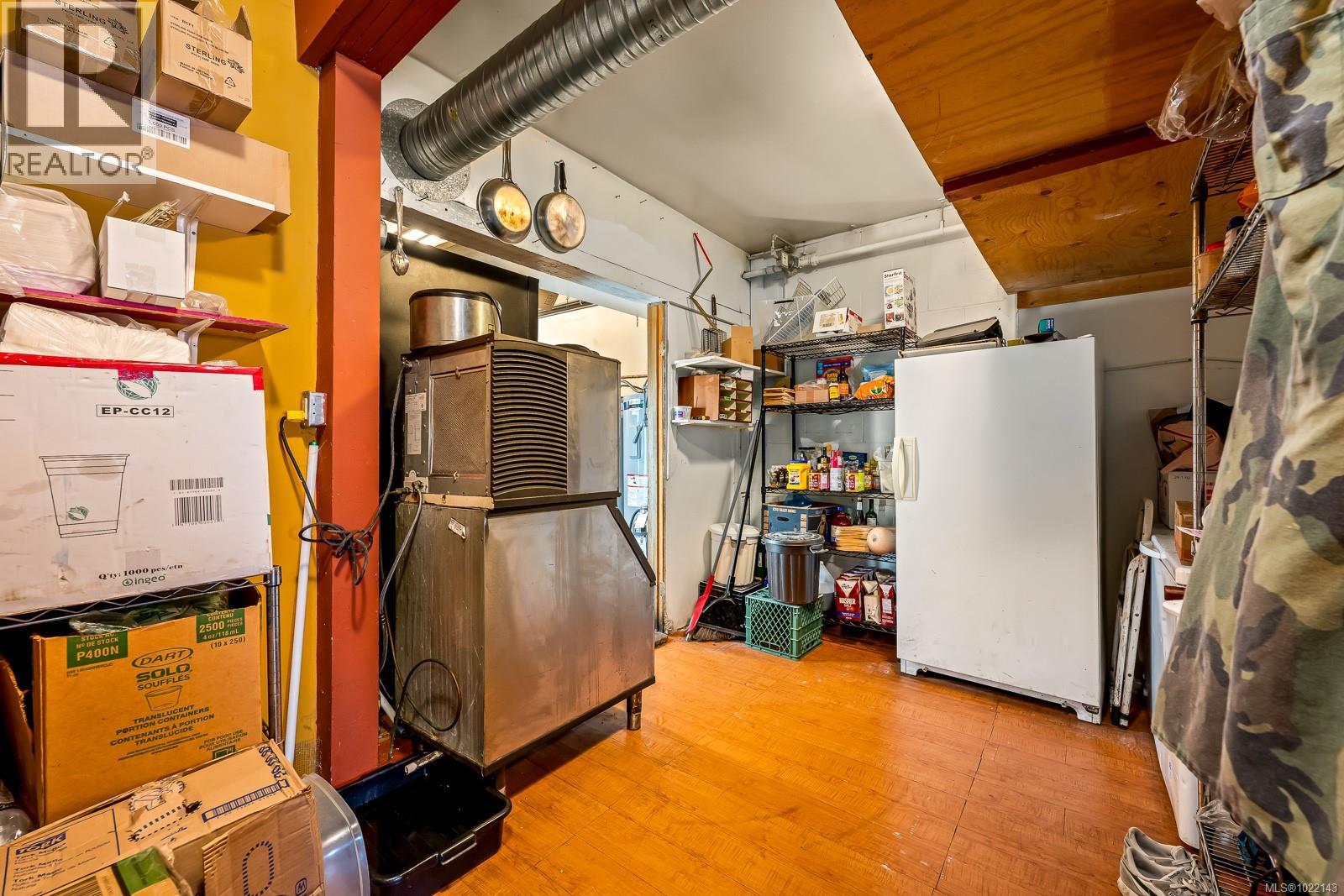 355 4th St, Courtenay, British Columbia  V9N 1G8 - Photo 14 - 1022143