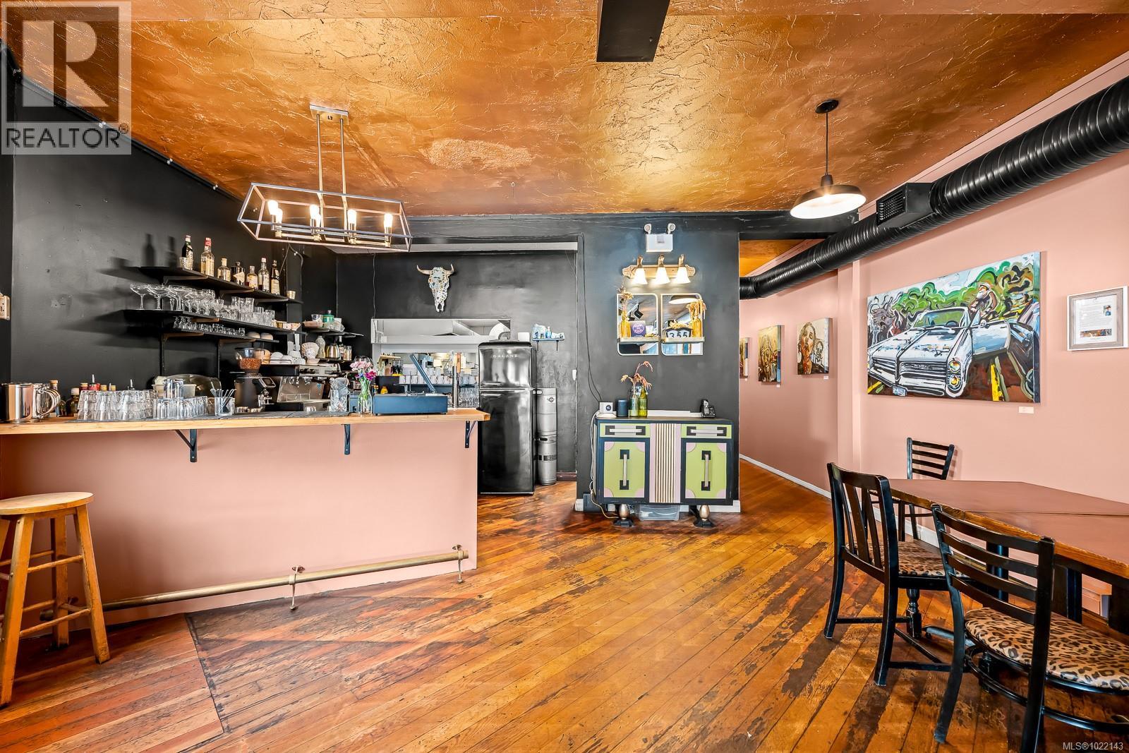 355 4th St, Courtenay, British Columbia  V9N 1G8 - Photo 7 - 1022143