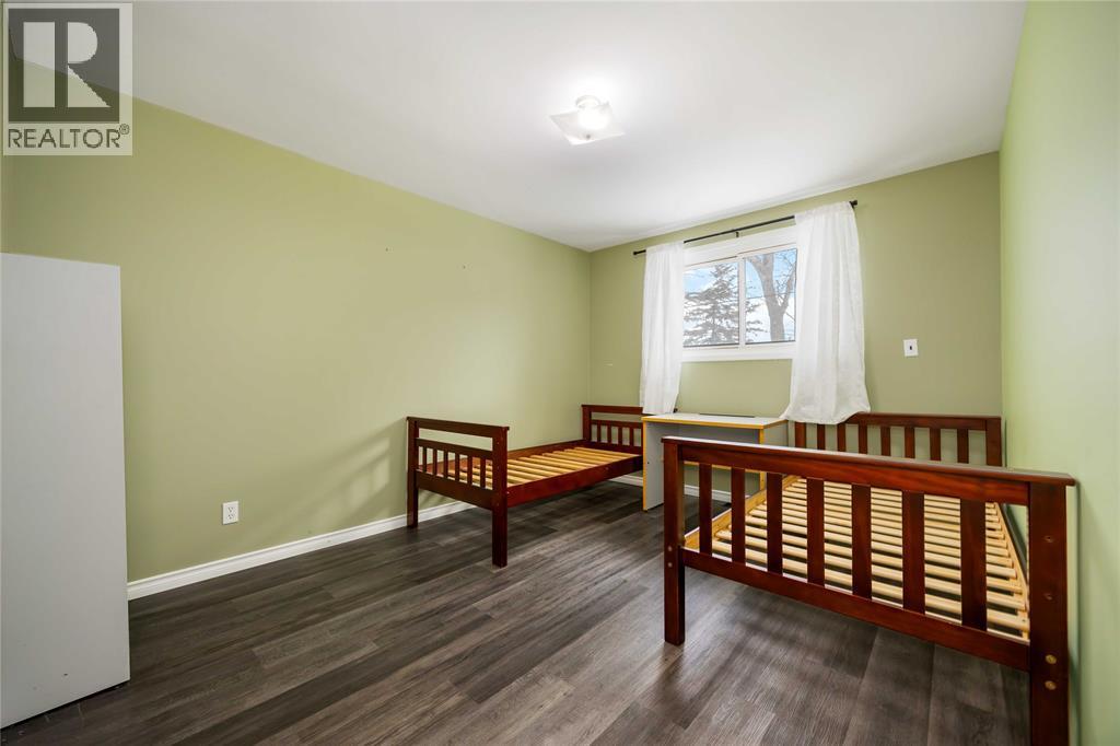 204 Mitton Street South, Sarnia, Ontario  N7T 3C9 - Photo 10 - 25031619