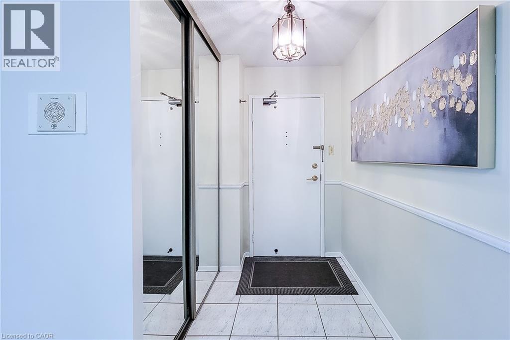 2055 Upper Middle Road Unit# 602, Burlington, Ontario  L7P 3P4 - Photo 2 - 40794627