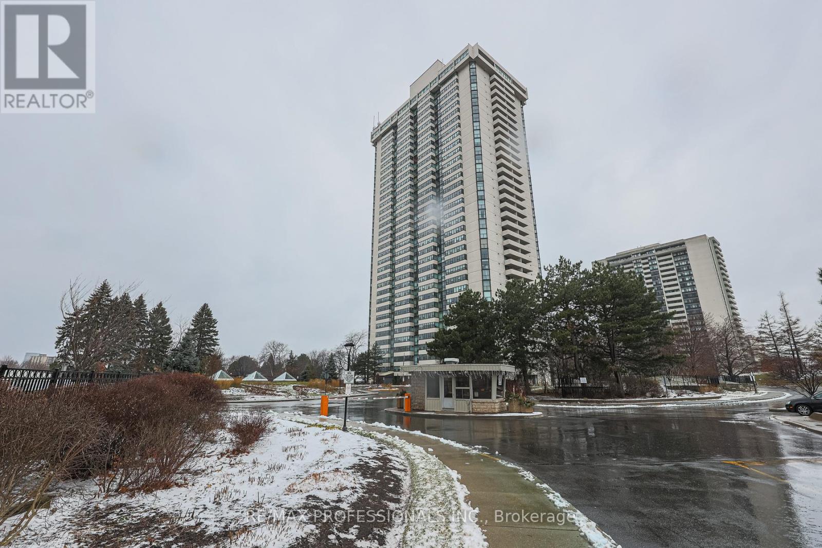 1502 - 3303 DON MILLS ROAD, Toronto, Ontario