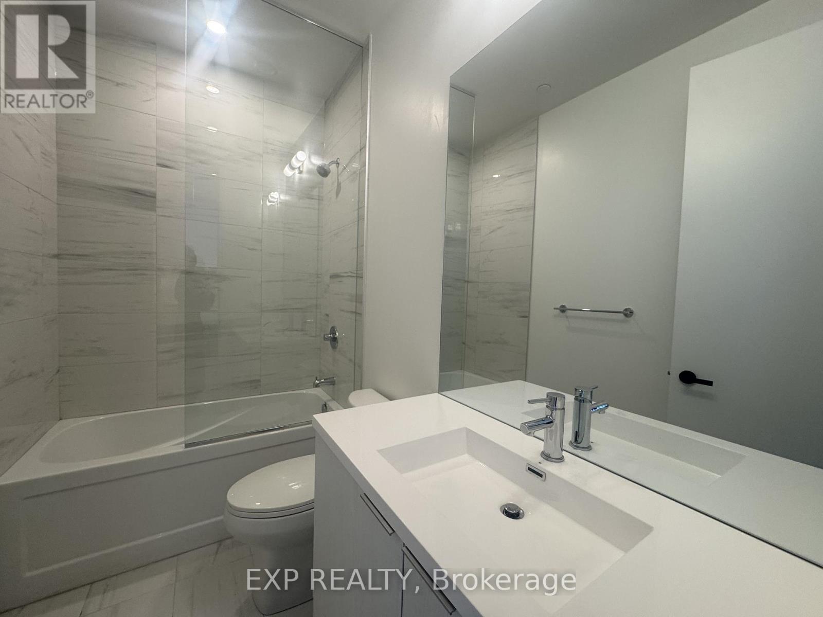 3611 - 8 Interchange Way, Vaughan, Ontario  L4K 0R2 - Photo 12 - N12644206