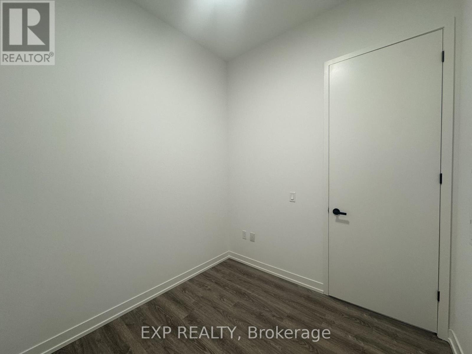 3611 - 8 Interchange Way, Vaughan, Ontario  L4K 0R2 - Photo 14 - N12644206