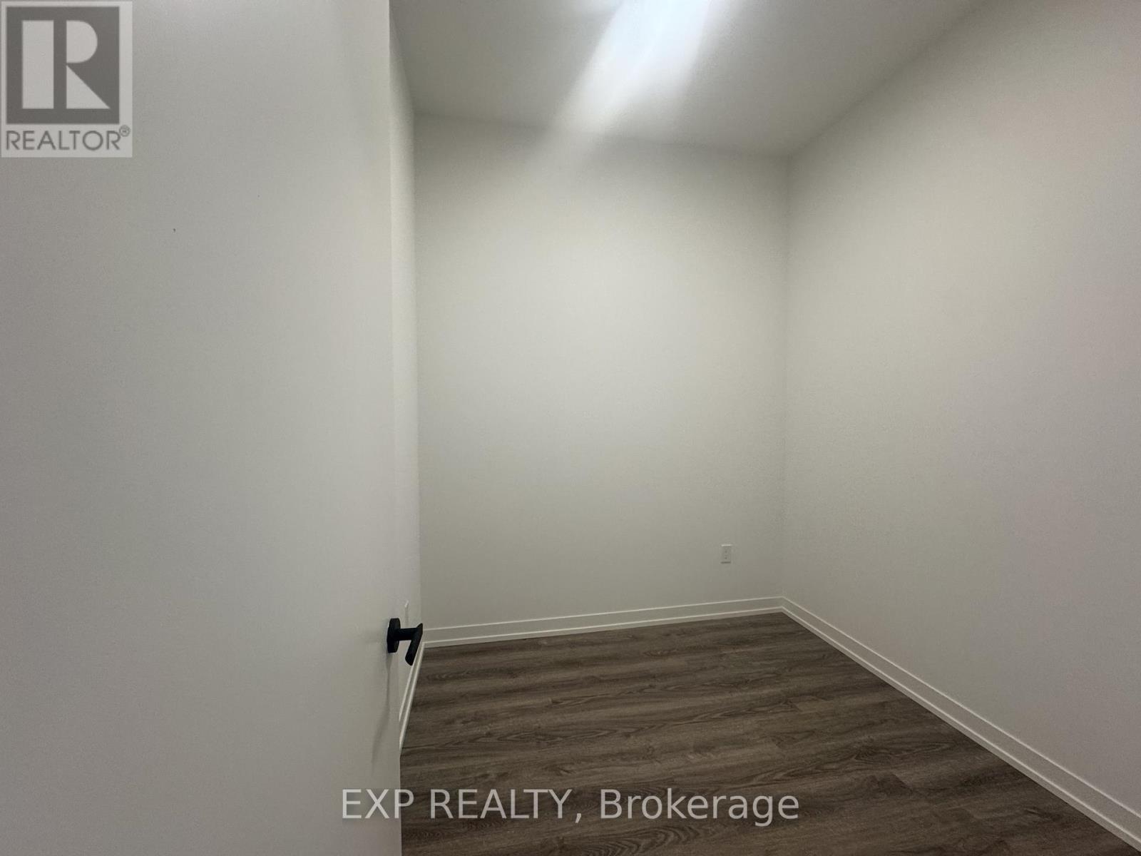 3611 - 8 Interchange Way, Vaughan, Ontario  L4K 0R2 - Photo 15 - N12644206