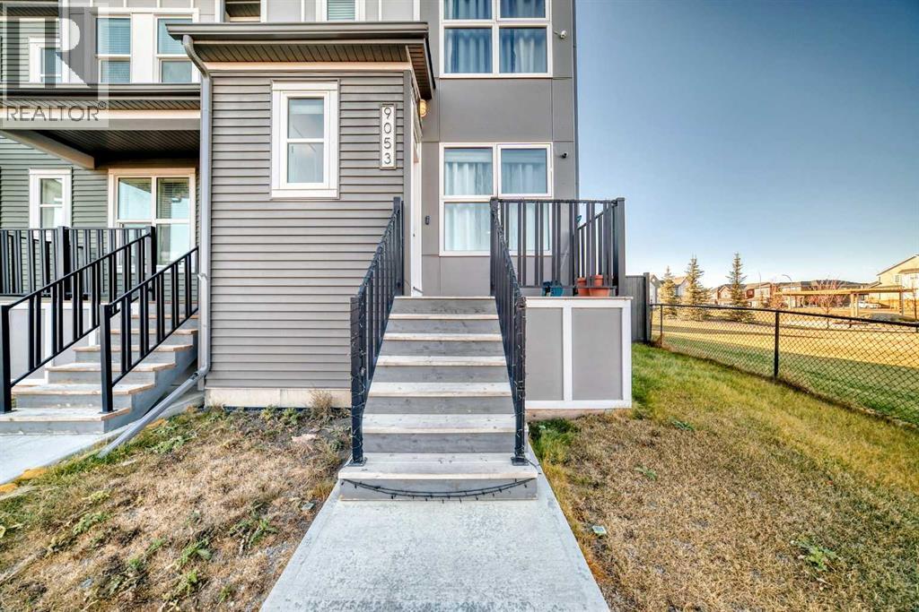 9053 46 Street Ne, Calgary, Alberta  T3J 0Y9 - Photo 3 - A2275534