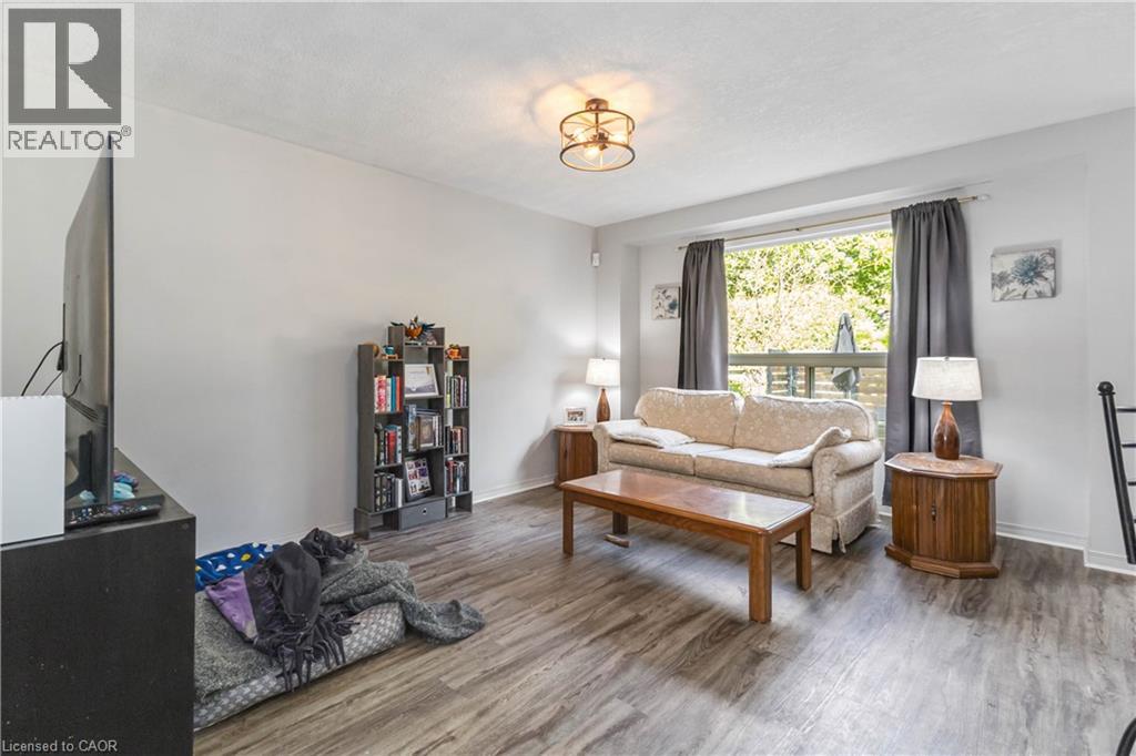 21 Axford Parkway, St. Thomas, Ontario  N5R 6E6 - Photo 3 - 40794681