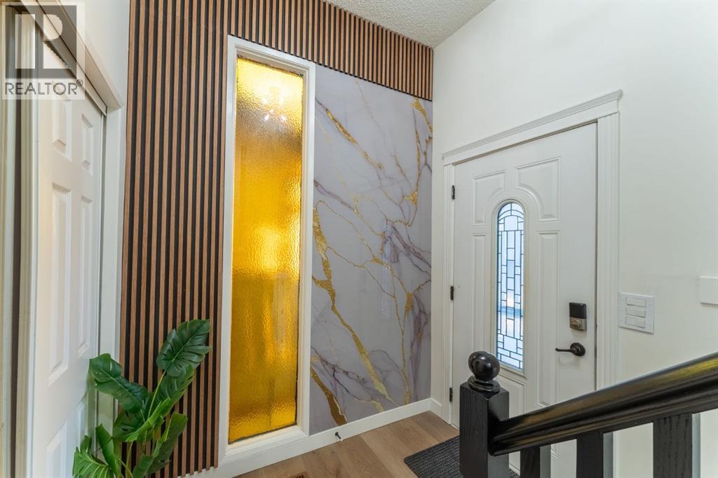 344 Templeview Drive Ne, Calgary, Alberta  T1Y 3W4 - Photo 4 - A2275148