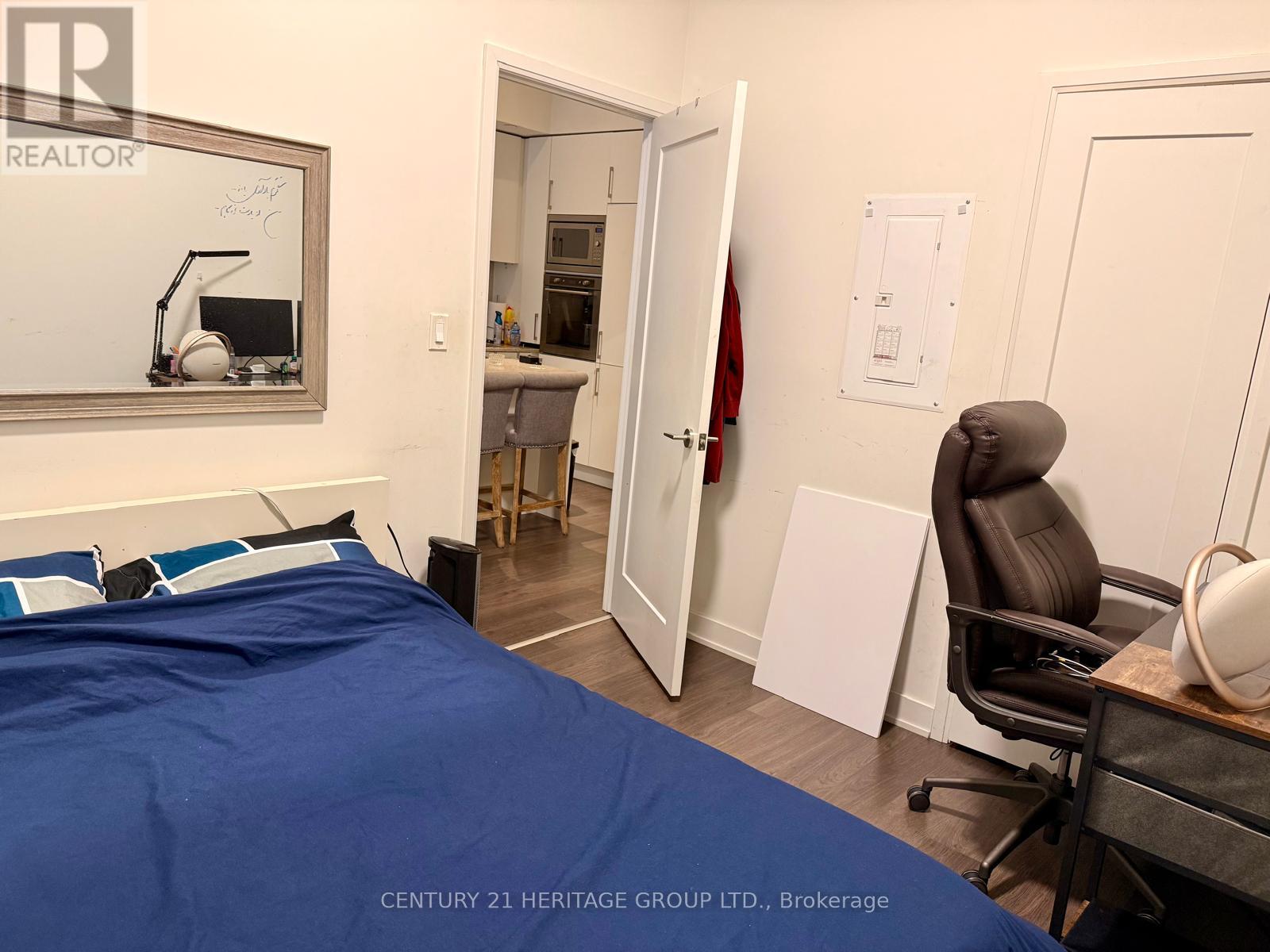 826 - 576 Front Street W, Toronto, Ontario  M5V 0P8 - Photo 2 - C12644218