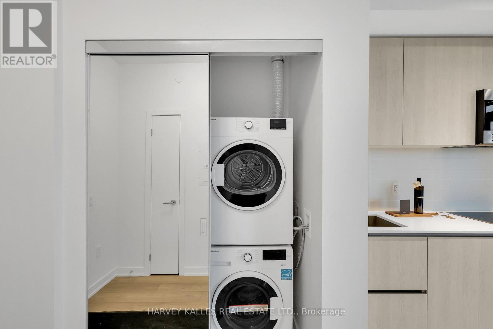 1808s - 110 Broadway Avenue, Toronto, Ontario  M4P 1V7 - Photo 17 - C12644220