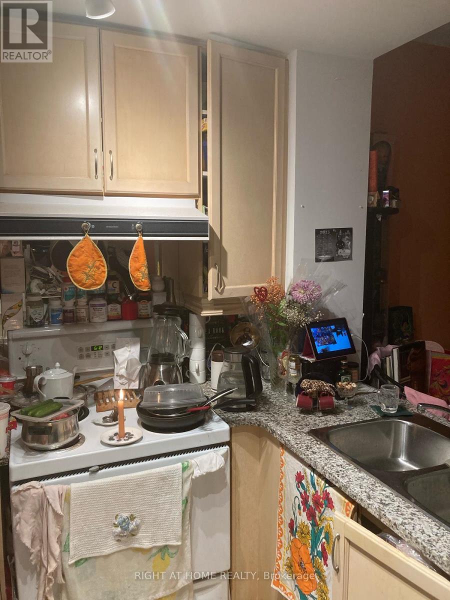 2008 - 8 Rean Drive, Toronto, Ontario  M2K 3B9 - Photo 10 - C12644230