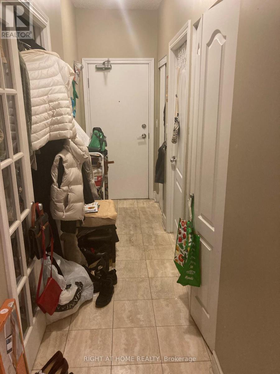 2008 - 8 Rean Drive, Toronto, Ontario  M2K 3B9 - Photo 2 - C12644230