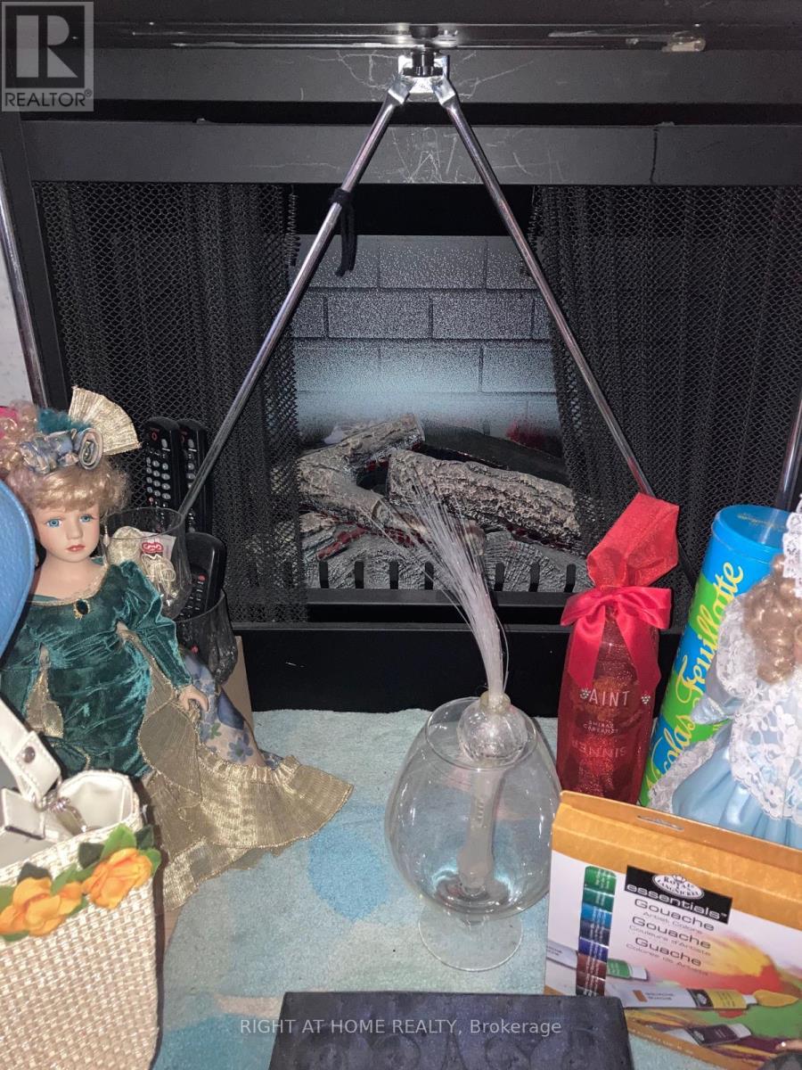 2008 - 8 Rean Drive, Toronto, Ontario  M2K 3B9 - Photo 8 - C12644230