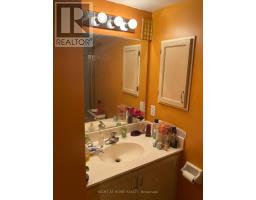 2008 - 8 REAN DRIVE, Toronto, Ontario