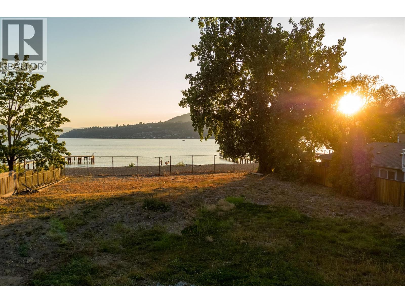 1978 Mcdougall Street, Kelowna, British Columbia  V1Y 1A3 - Photo 21 - 10363315