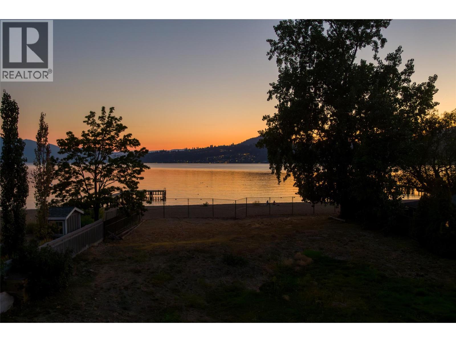 1978 Mcdougall Street, Kelowna, British Columbia  V1Y 1A3 - Photo 52 - 10363315