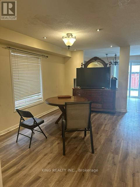 74 Pauline Crescent, Brampton, Ontario  L7A 2V7 - Photo 3 - W12644212