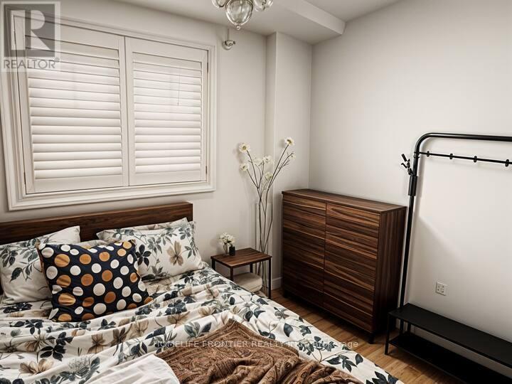 5548 Heathcote Walk, Mississauga, Ontario  L5M 6M7 - Photo 7 - W12644222