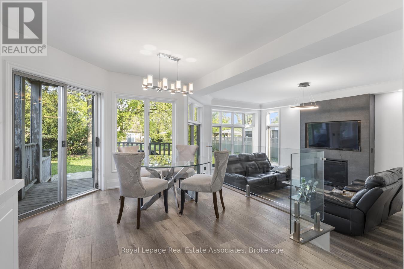 938 Henley Road, Mississauga, Ontario  L4Y 1C6 - Photo 12 - W12644232