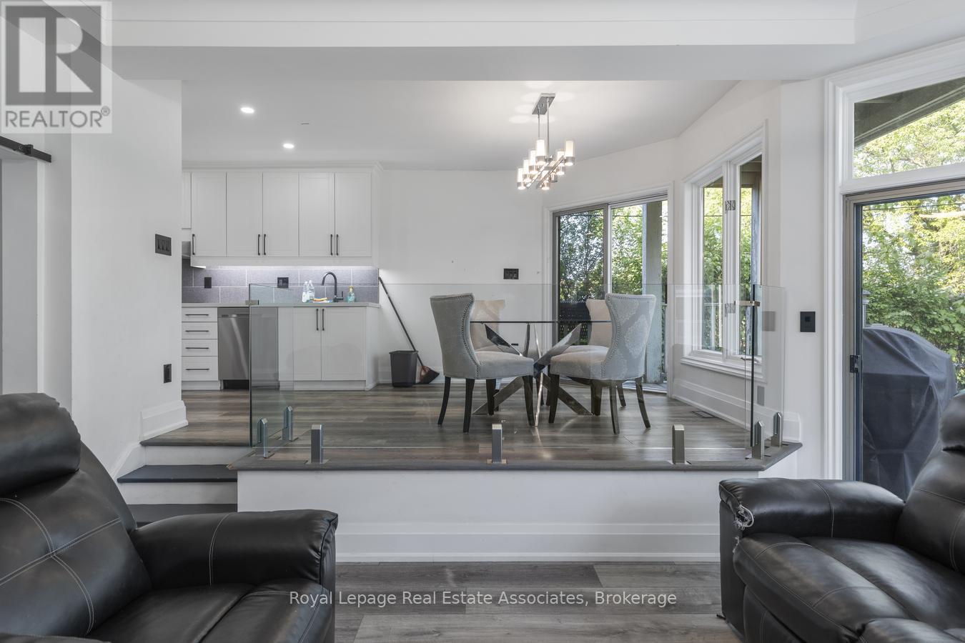 938 Henley Road, Mississauga, Ontario  L4Y 1C6 - Photo 16 - W12644232