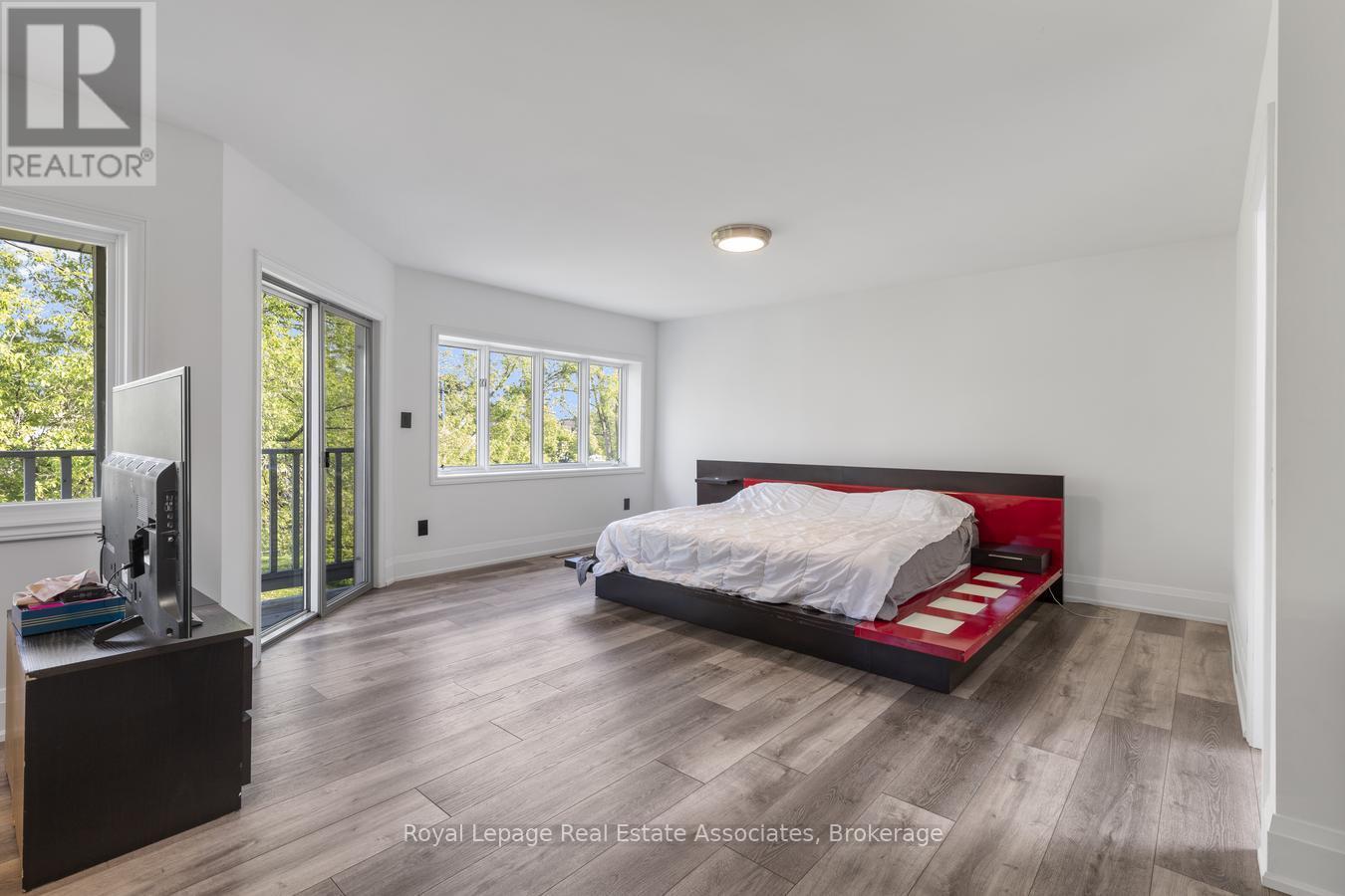 938 Henley Road, Mississauga, Ontario  L4Y 1C6 - Photo 22 - W12644232