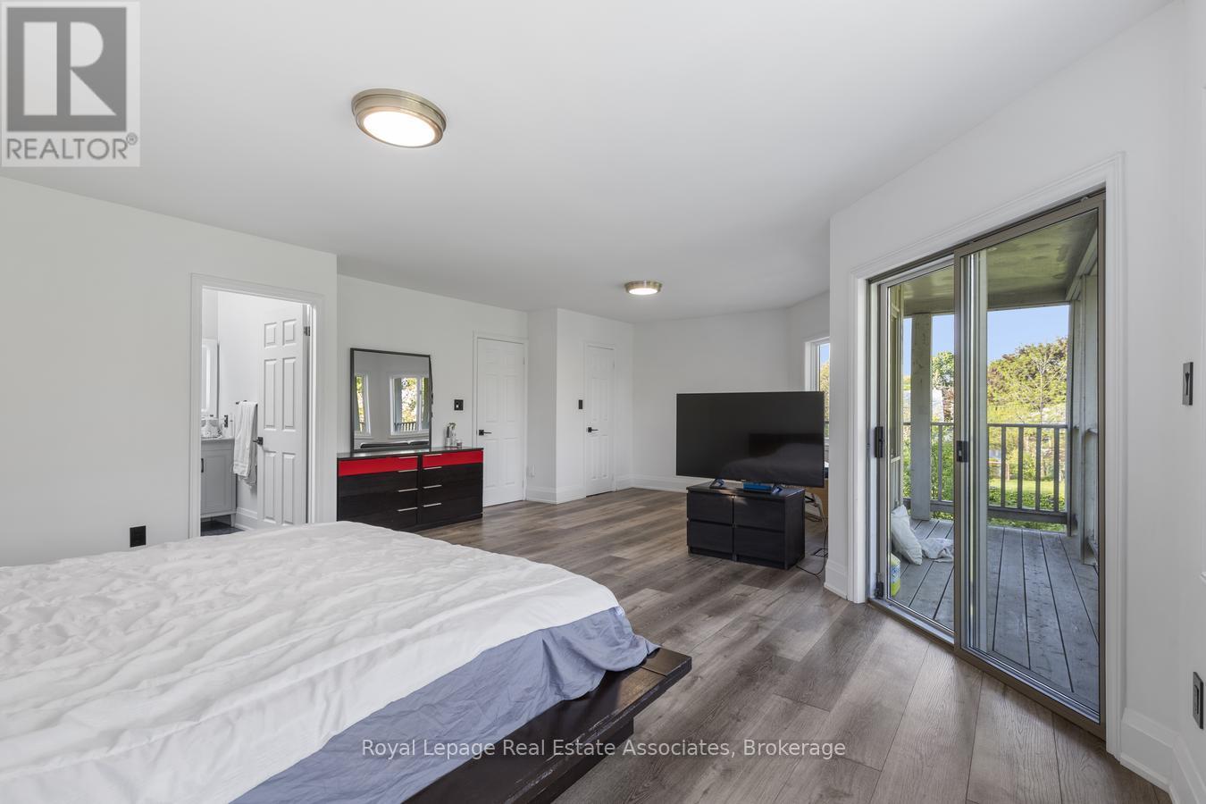 938 Henley Road, Mississauga, Ontario  L4Y 1C6 - Photo 25 - W12644232