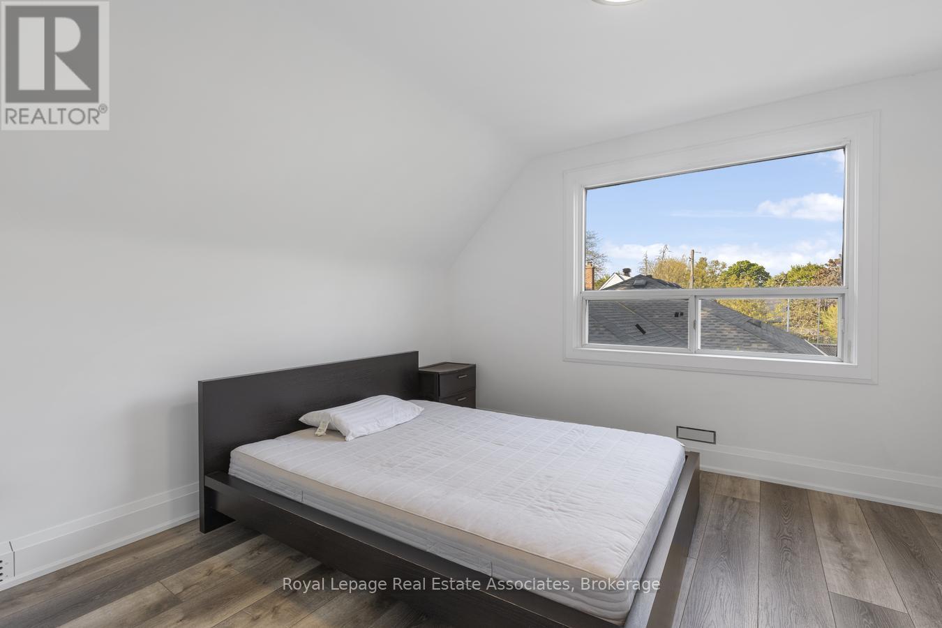 938 Henley Road, Mississauga, Ontario  L4Y 1C6 - Photo 30 - W12644232