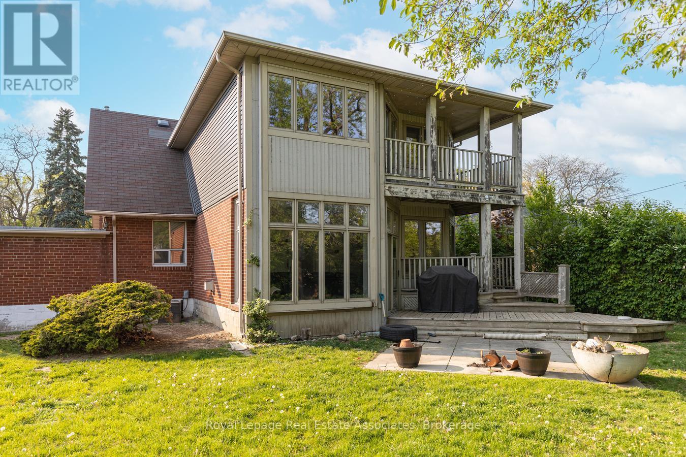 938 Henley Road, Mississauga, Ontario  L4Y 1C6 - Photo 32 - W12644232