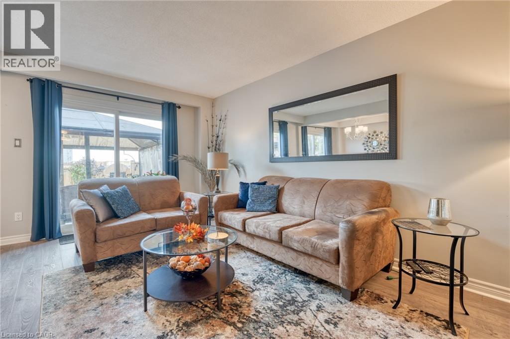 31 Bryna Avenue, Hamilton, Ontario  L9A 4W9 - Photo 7 - 40790344