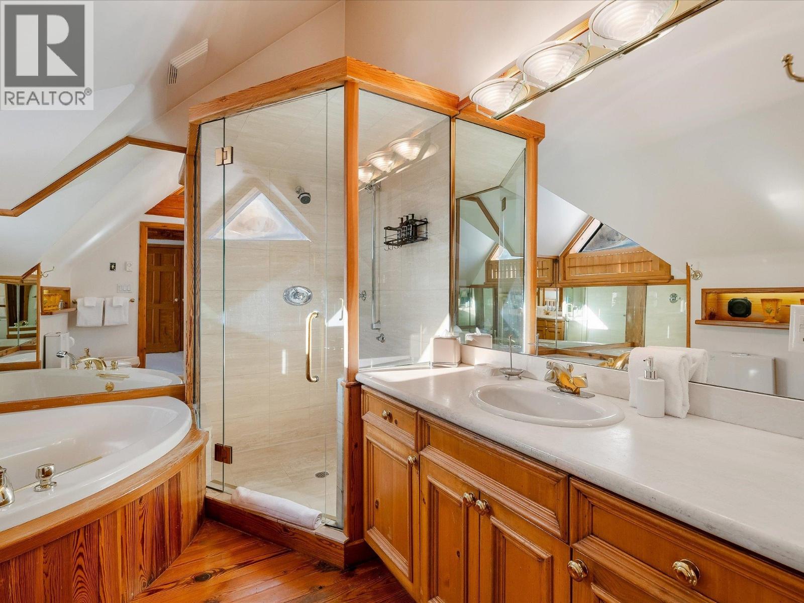 37 4700 Glacier Drive, Whistler, British Columbia  V0N 1B4 - Photo 16 - R3074612