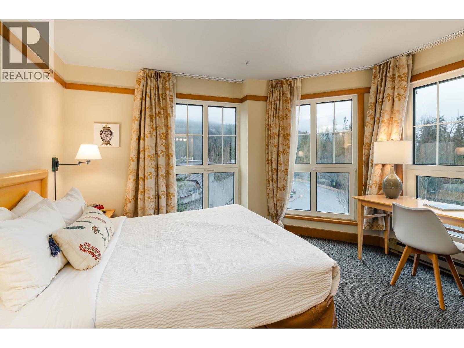 404 4557 Blackcomb Way, Whistler, British Columbia  V8E 0Y2 - Photo 12 - R3074617