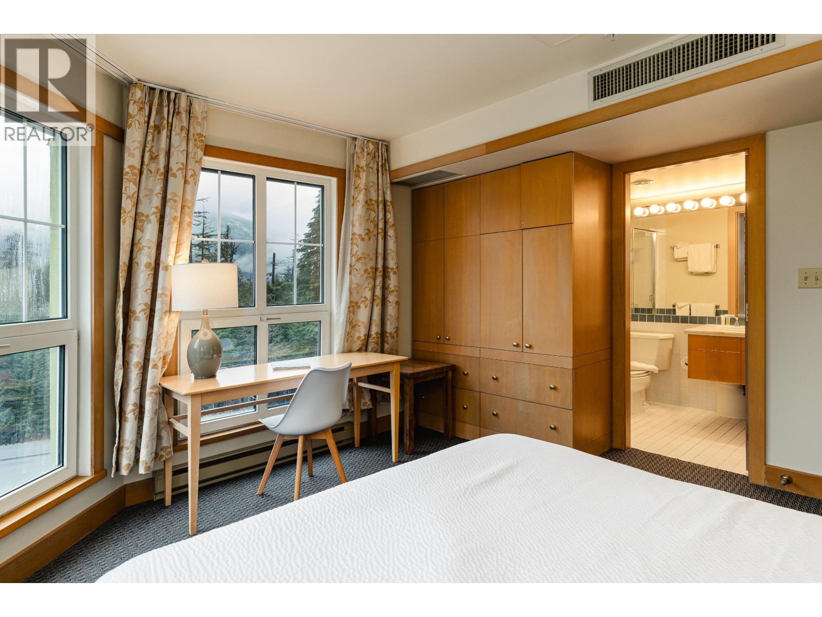 404 4557 Blackcomb Way, Whistler, British Columbia  V8E 0Y2 - Photo 13 - R3074617