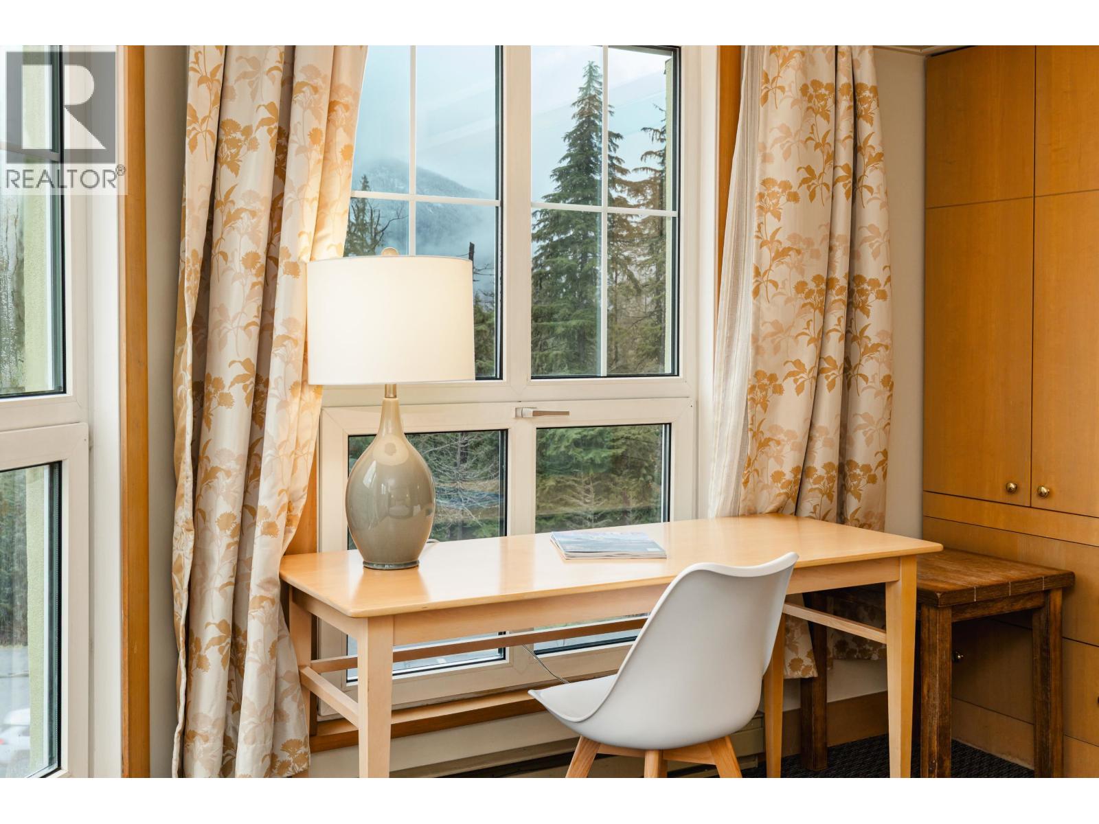 404 4557 Blackcomb Way, Whistler, British Columbia  V8E 0Y2 - Photo 14 - R3074617