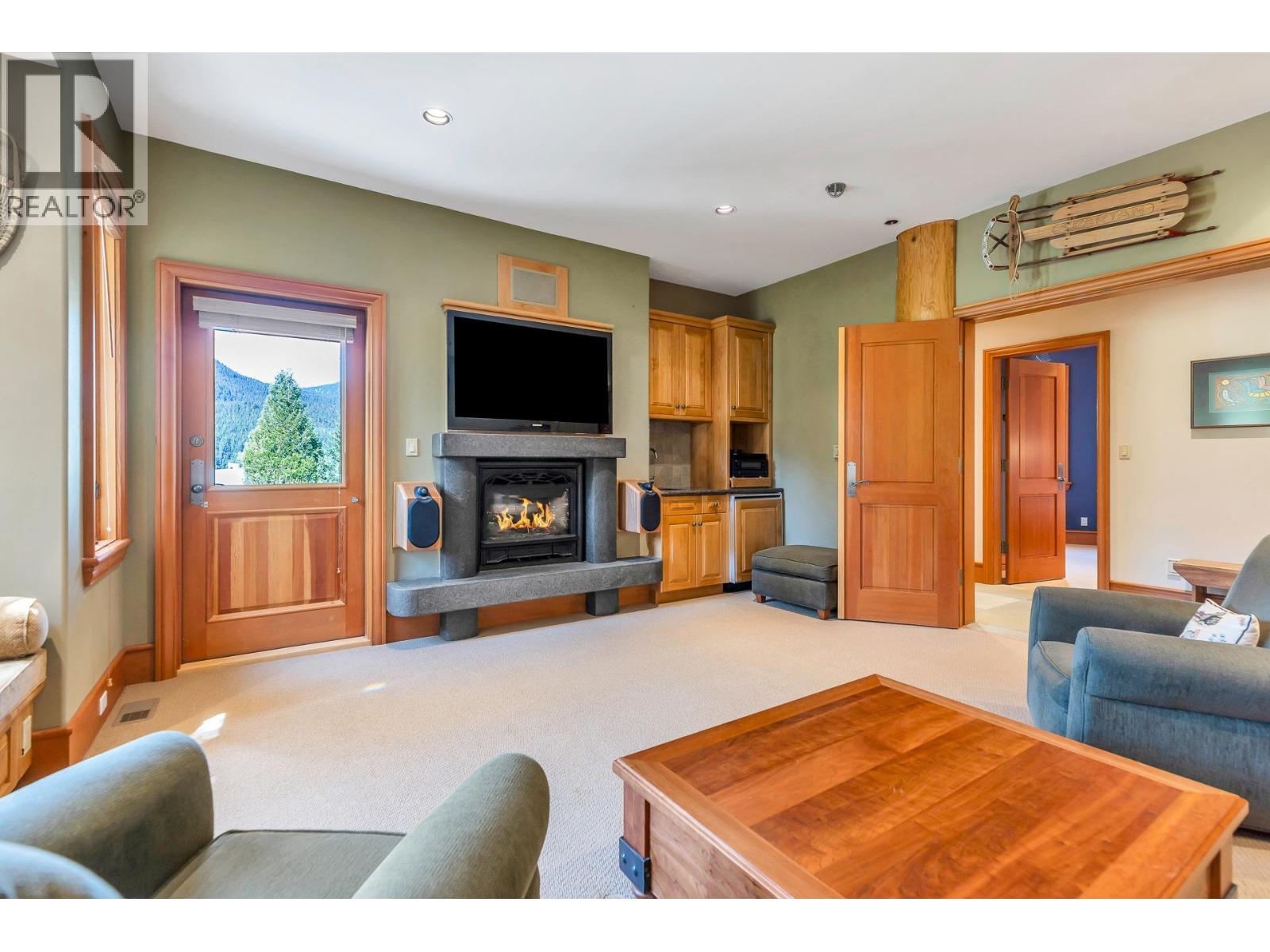 8059 Nicklaus North Boulevard, Whistler, British Columbia  V8E 1J7 - Photo 35 - R3074613