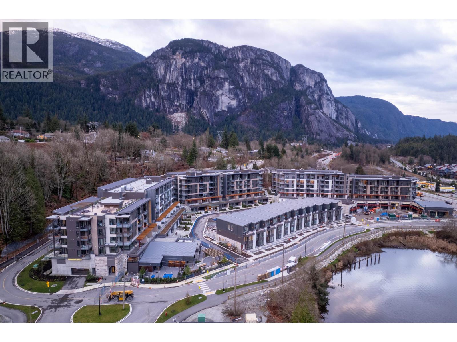 609 1504 SCOTT CRESCENT, Squamish, British Columbia