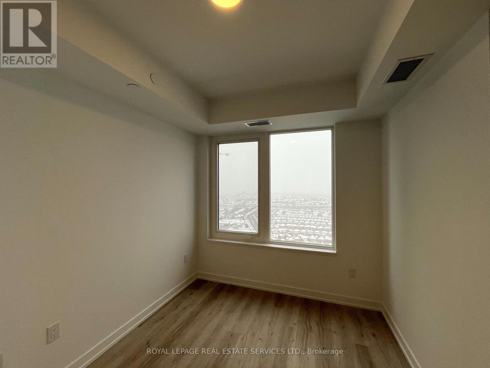 3210 - 395 Square One Drive, Mississauga, Ontario  L5B 0P6 - Photo 10 - W12644244