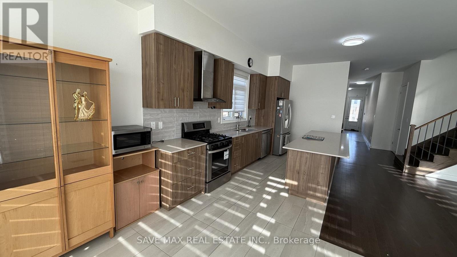 56 Lollard Way, Brampton, Ontario  L6Y 2C9 - Photo 13 - W12644246