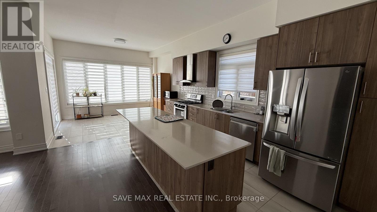 56 Lollard Way, Brampton, Ontario  L6Y 2C9 - Photo 7 - W12644246