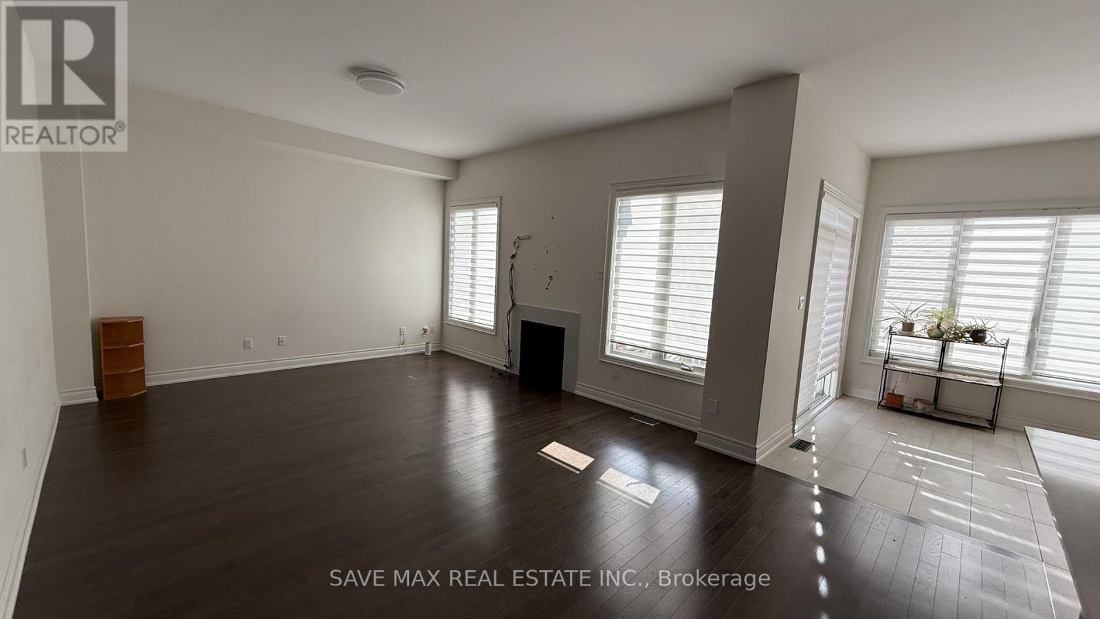 56 Lollard Way, Brampton, Ontario  L6Y 2C9 - Photo 8 - W12644246