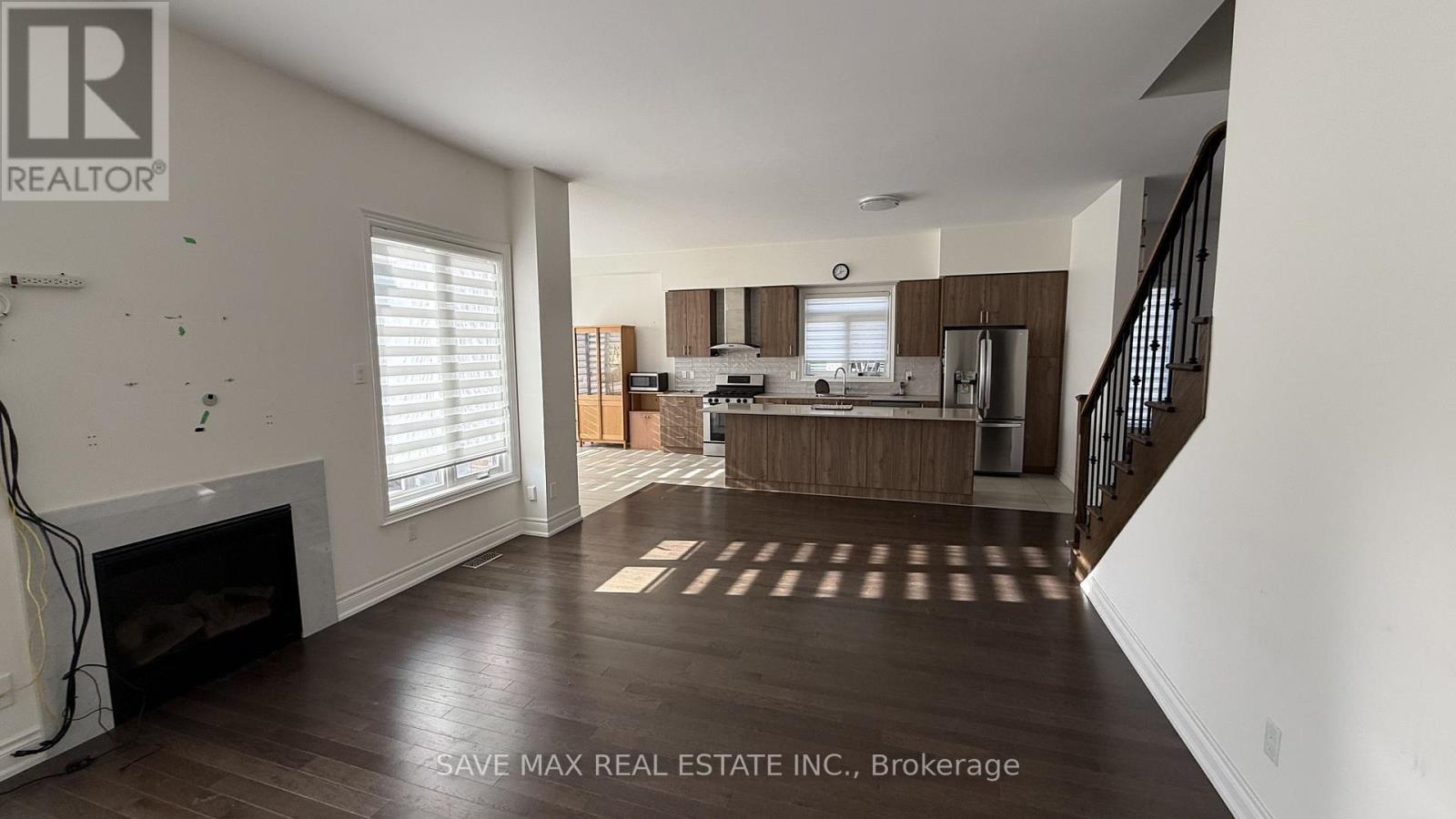 56 Lollard Way, Brampton, Ontario  L6Y 2C9 - Photo 9 - W12644246