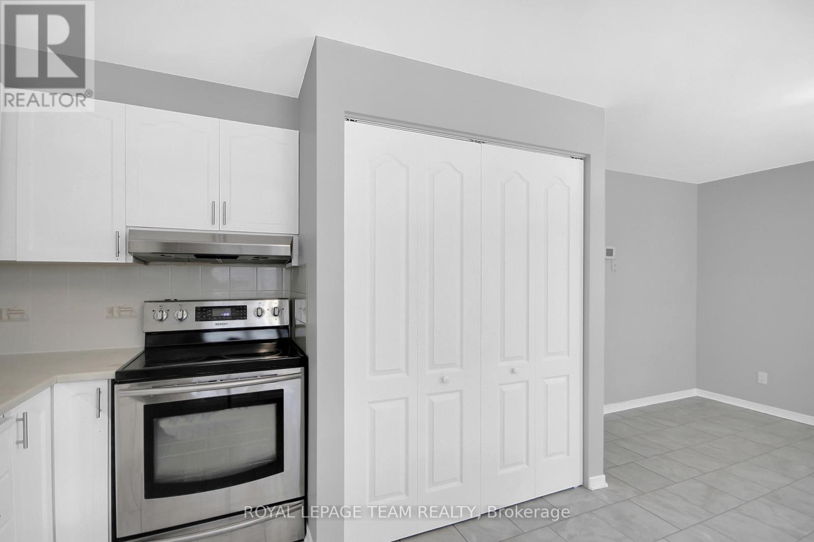 4 - 7 Wrenwood Crescent, Ottawa, Ontario  K2G 5V3 - Photo 28 - X12644280