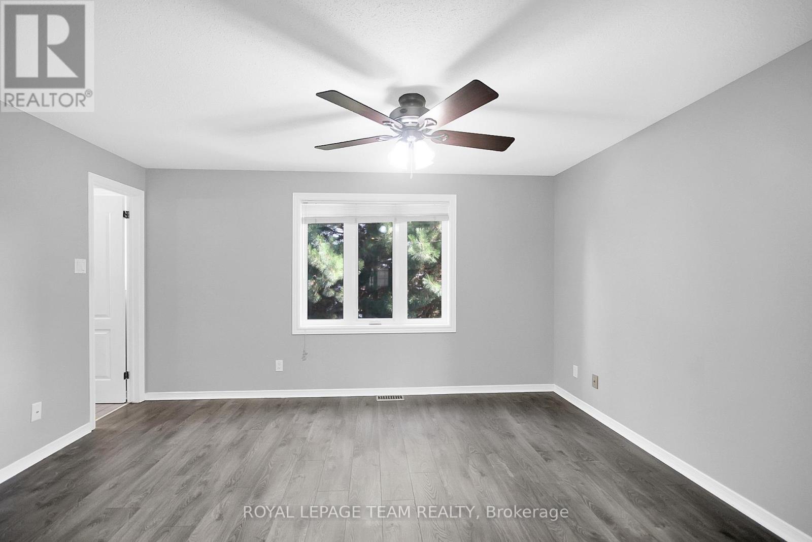 4 - 7 Wrenwood Crescent, Ottawa, Ontario  K2G 5V3 - Photo 33 - X12644280