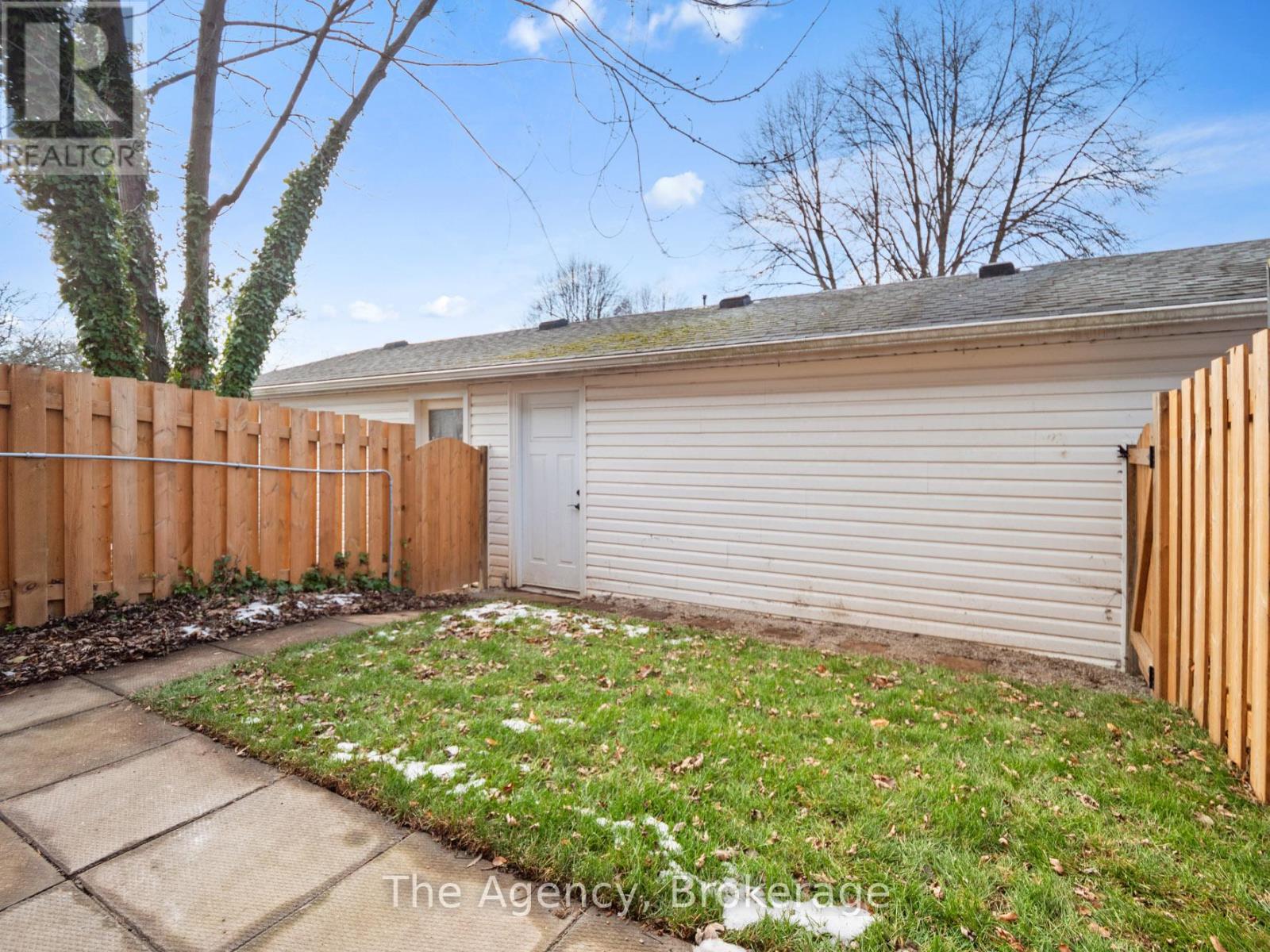 7 - 185 Denistoun Street, Welland, Ontario  L3C 6J6 - Photo 26 - X12644284