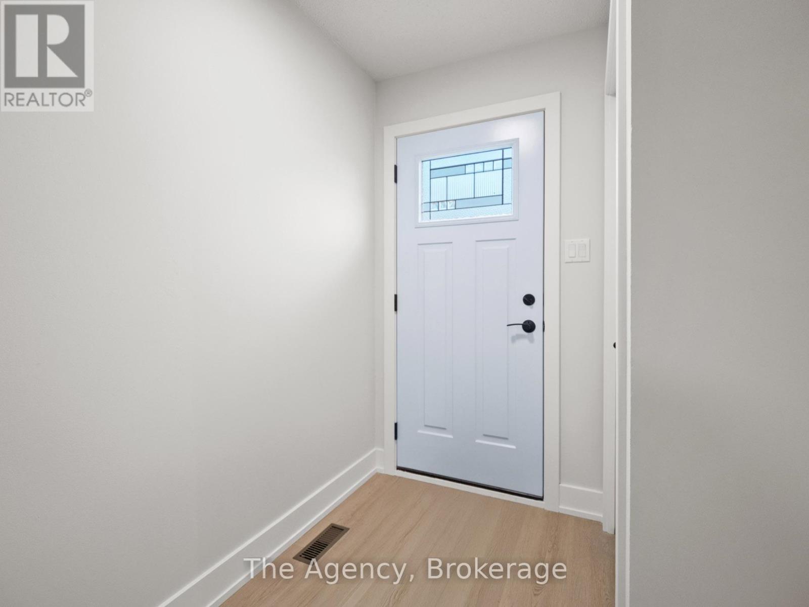 7 - 185 Denistoun Street, Welland, Ontario  L3C 6J6 - Photo 8 - X12644284