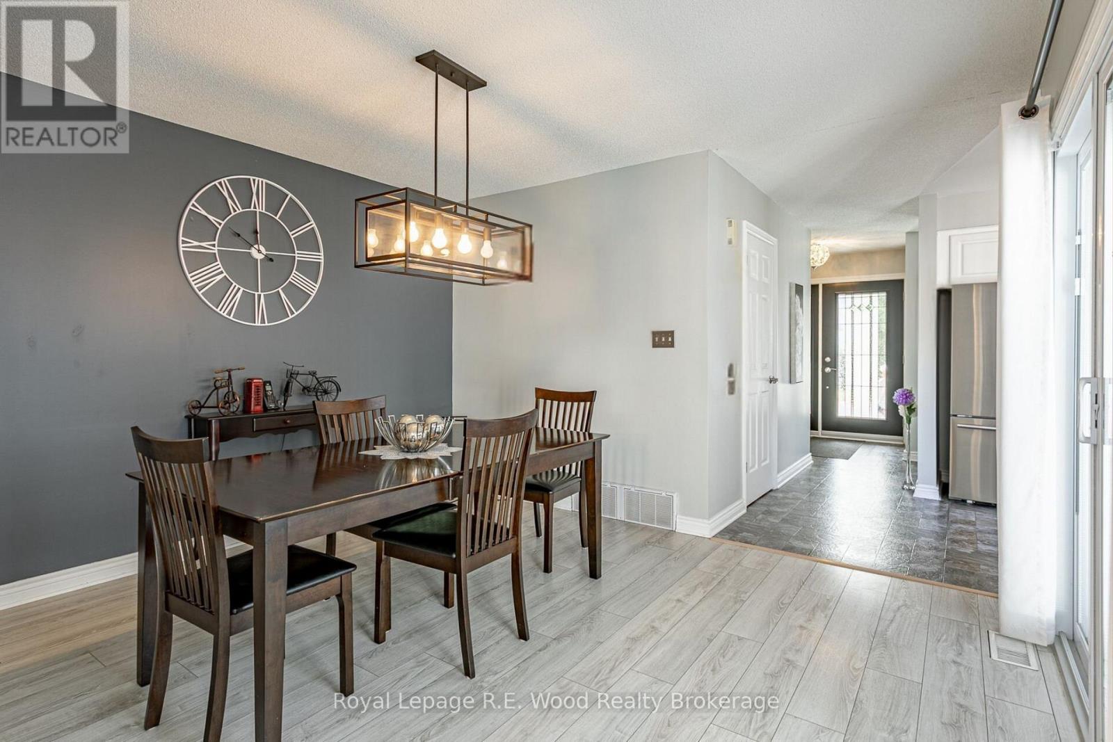 55 Seres Drive, Tillsonburg, Ontario  N4G 1Z7 - Photo 6 - X12644276