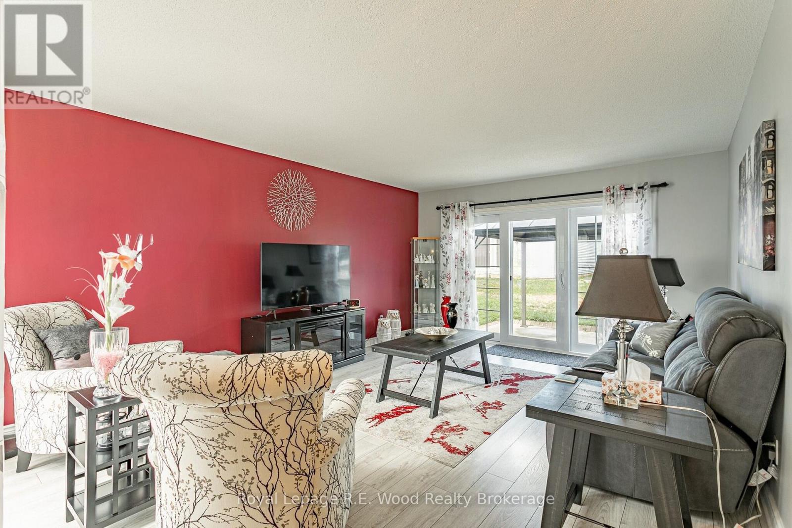 55 Seres Drive, Tillsonburg, Ontario  N4G 1Z7 - Photo 8 - X12644276