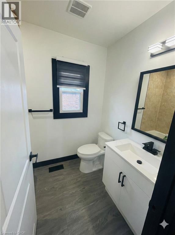 1048 Fennell Avenue E Unit# Main, Hamilton, Ontario  L8T 1R6 - Photo 3 - 40794395