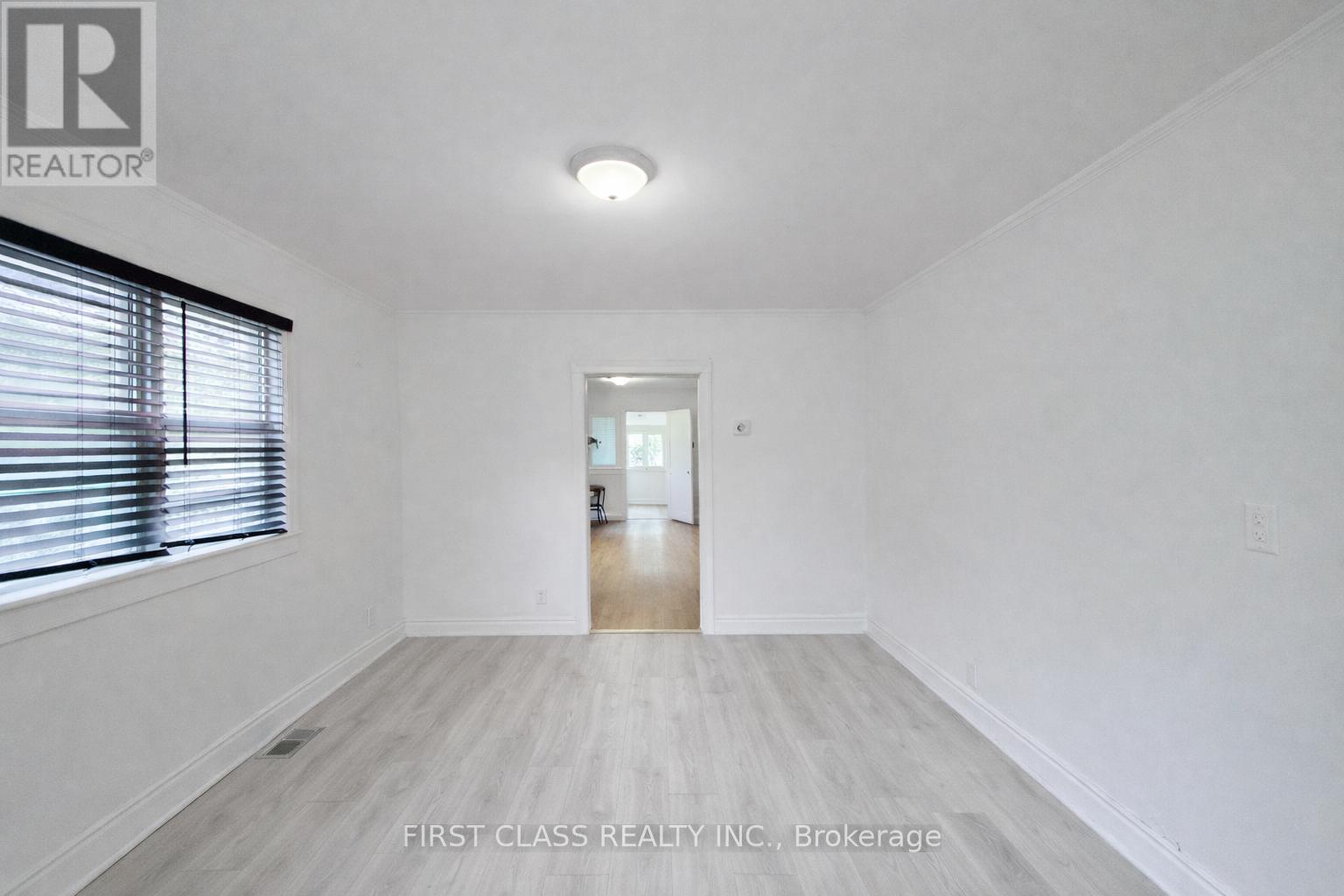 2081 Metro Road N, Georgina, Ontario  L0E 1L0 - Photo 5 - N12644264