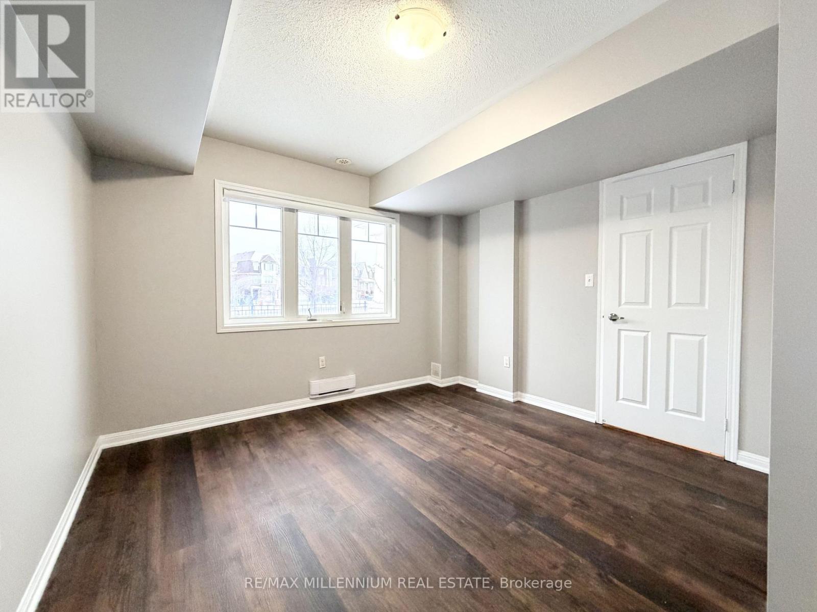 16 SAUNTER COURT, Brampton, Ontario