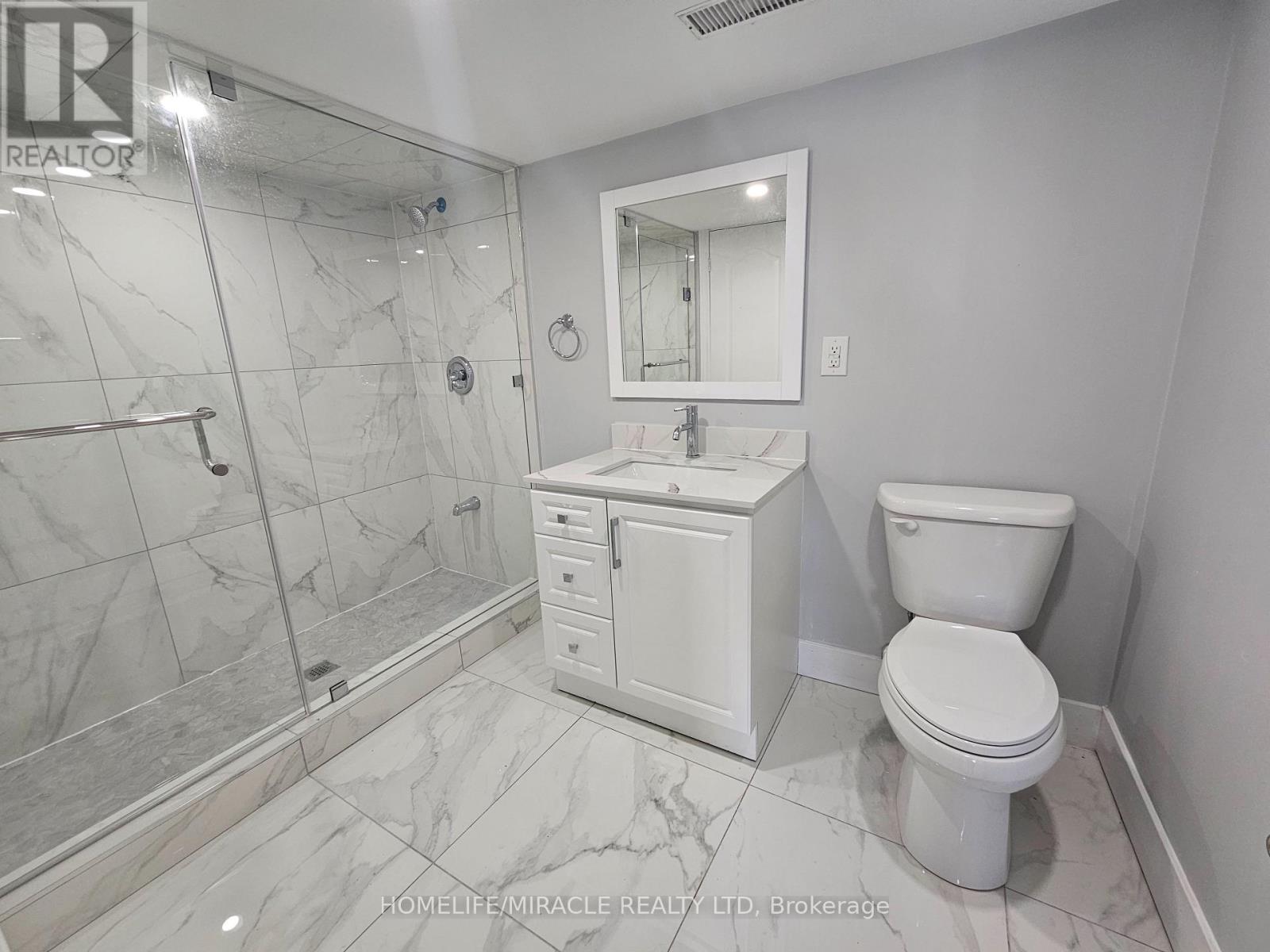 6306 Crickadorn Court N, Mississauga, Ontario  L5N 2J6 - Photo 20 - W12644272